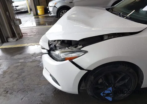 2017 Mazda Mazda3 Sport z USA, uszkodzony, nr VIN JM1BN1K71H1122270
